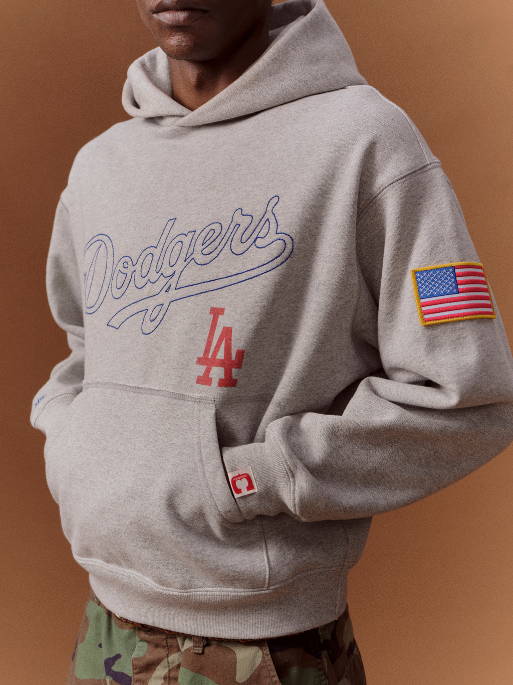 Mid Summer Classics Pullover Hoodie (Heather Grey)