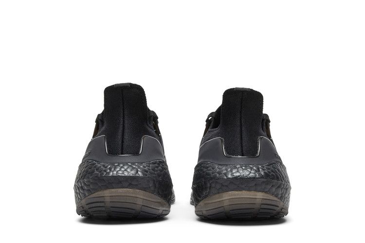 adidas Ultra Boost 22 Triple Black